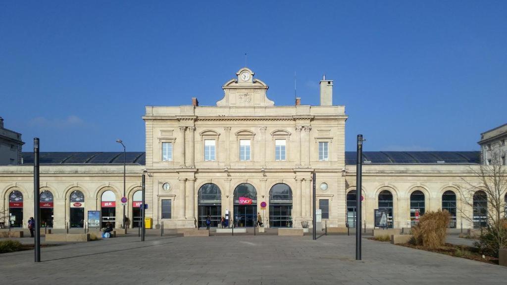 Charmant studio proche gare centre, centre ville et lycée Roosevelt Reims Esterno foto